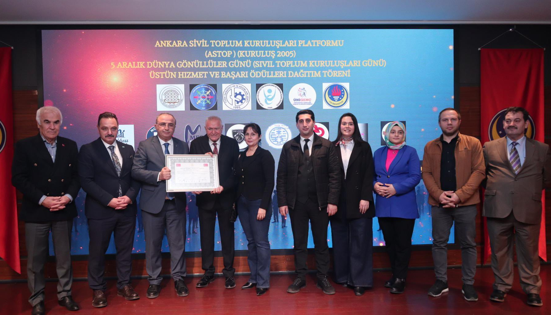 RİDEF’e “Üstün Hizmet ve Başarı Ödülü”